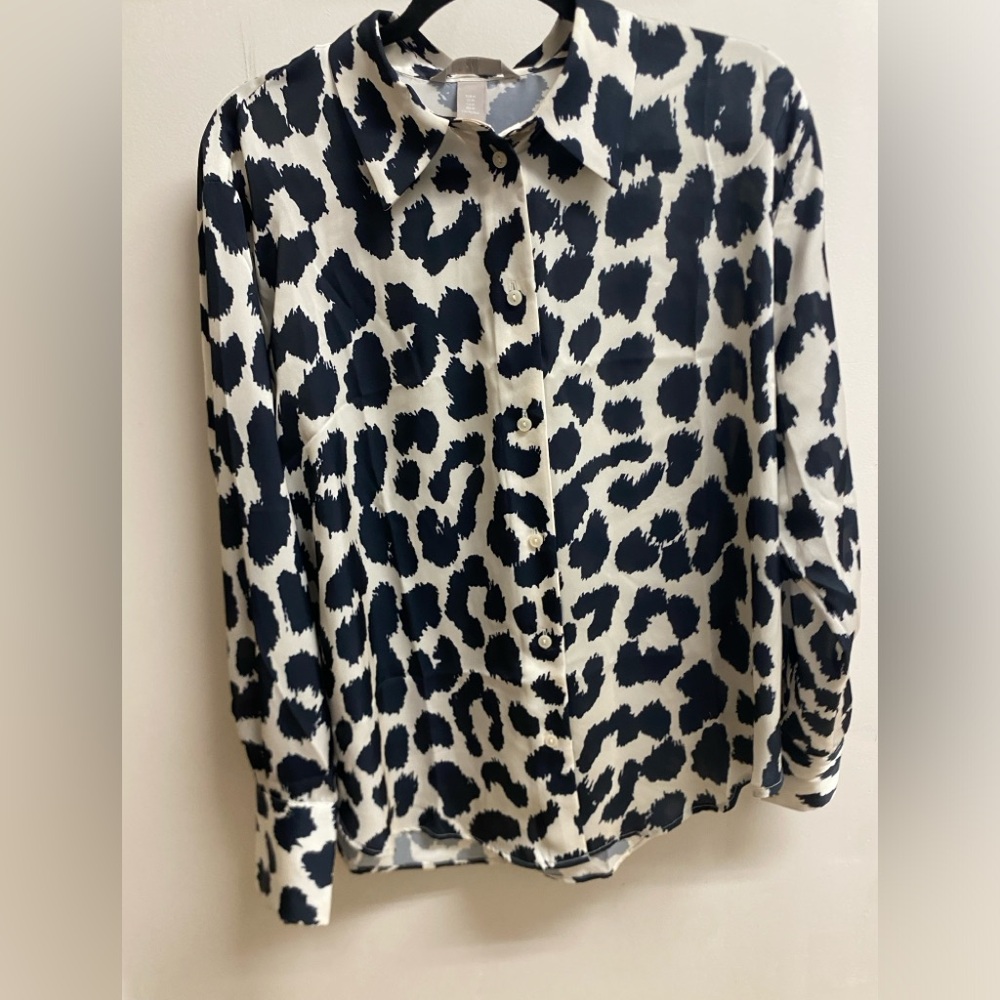 Satin white leopard shirt